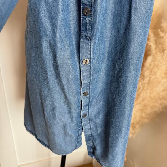 J.Jill Chambray Denim Button Up Side Button Slit Oversized Tunic Top Medium - Picture 10 of 11
